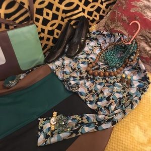 Got this on Poshmark so happy 😁 it’s beautiful